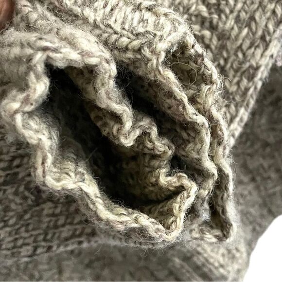 HANDKNIT Wool Chunky Knit Cable Knit Fisherman’s Sweater Tan M - Picture 7 of 8